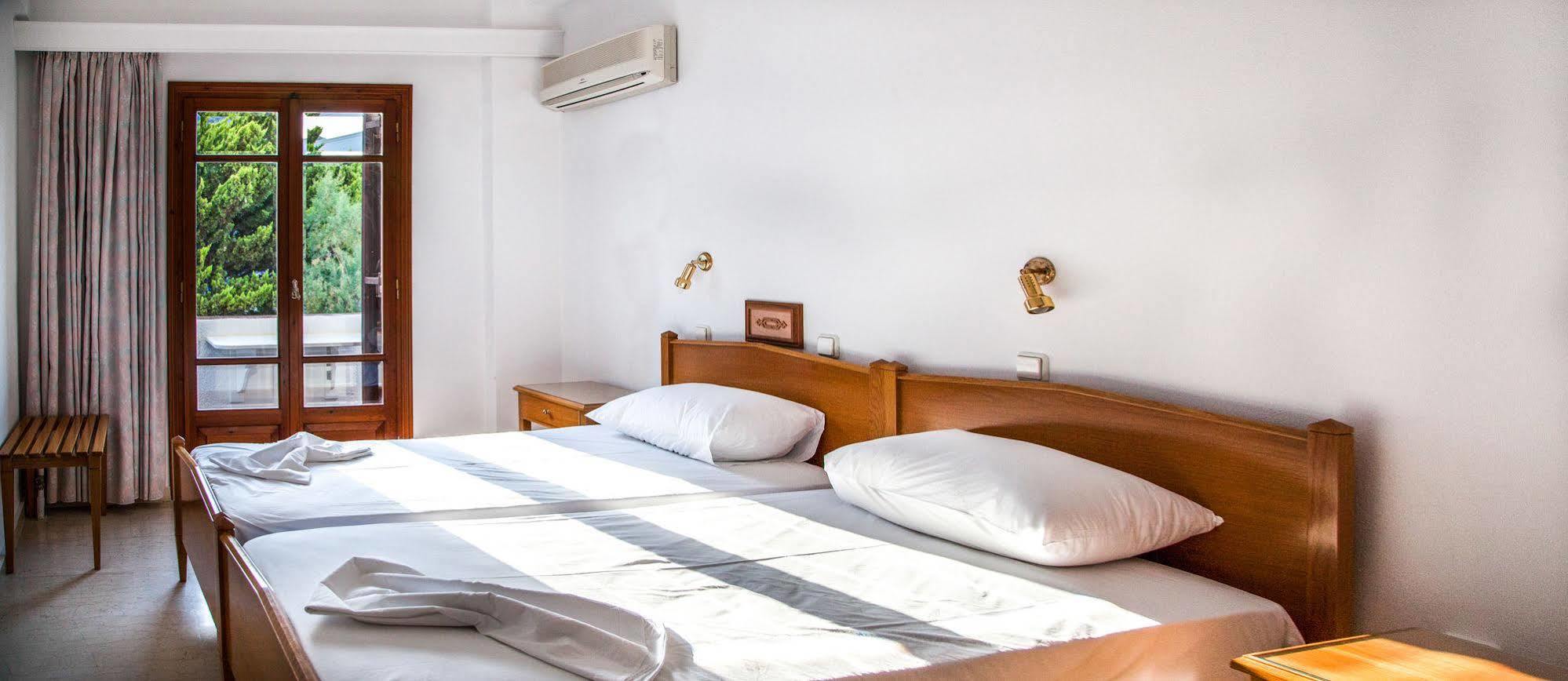 Irini'S Rooms Fteoura Kamári Buitenkant foto