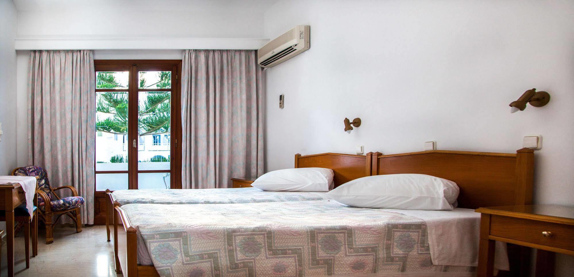Irini'S Rooms Fteoura Kamári Buitenkant foto
